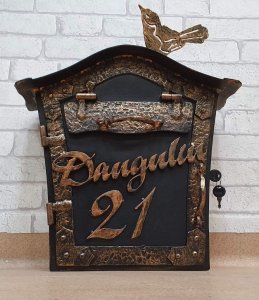 Pašto dėžutė su paukšteliu ir užrašu