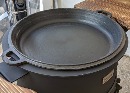 Ketaus keptuvė - dangtis