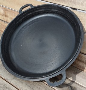 Ketaus keptuvė - dangtis